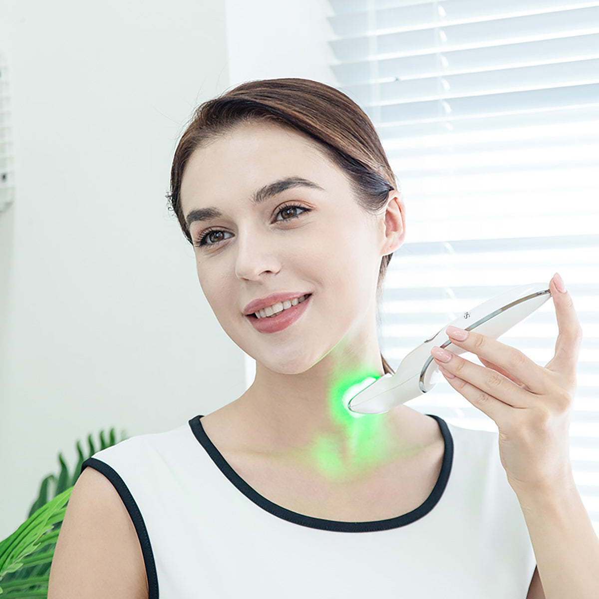 Bộ thiết bị RF chăm sóc cổ & mắt SQ42 với ánh sáng LED Hình sản phẩm phụ